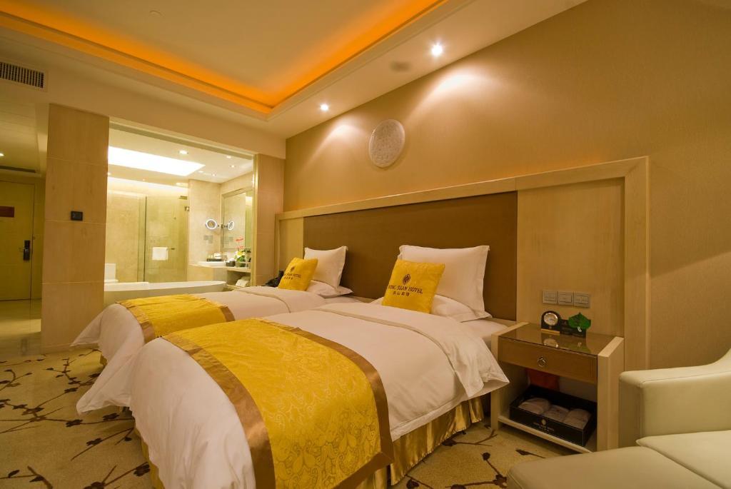 ووهان Hongshan Hotel الغرفة الصورة